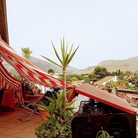 شقة Terrazza Mare Mondello باليرمو المظهر الخارجي الصورة